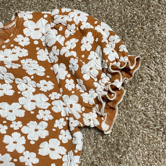 Altar'd State Floral Puff Sleeve Crop Top - Picture 7 of 8